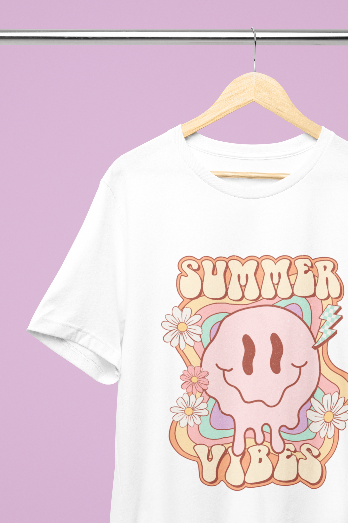 SUMMER VIBES | SMILEY FACE | RETRO SUMMER GRAPHIC T-SHIRT